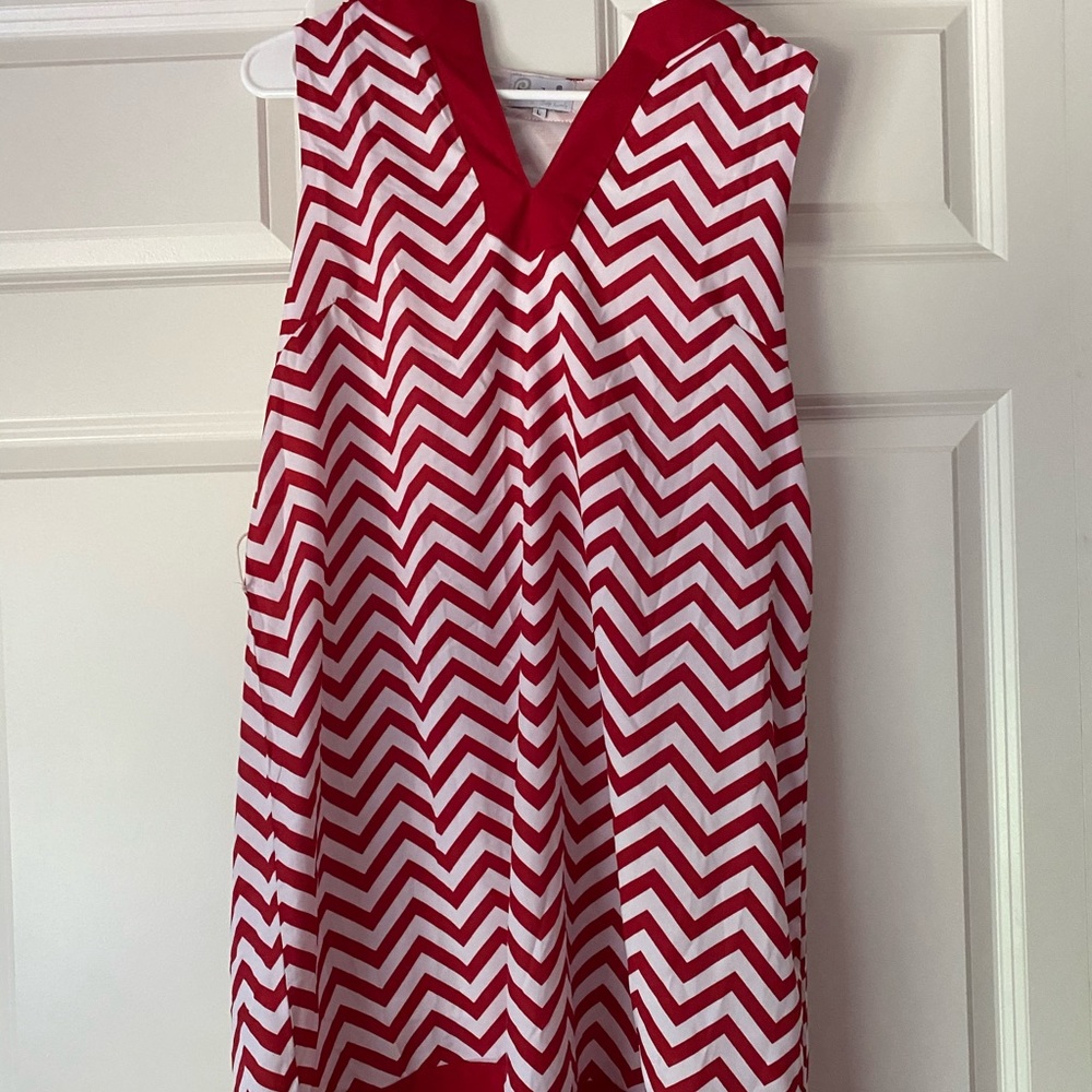 Woman’s Dress Size Large great condition Mud Pie